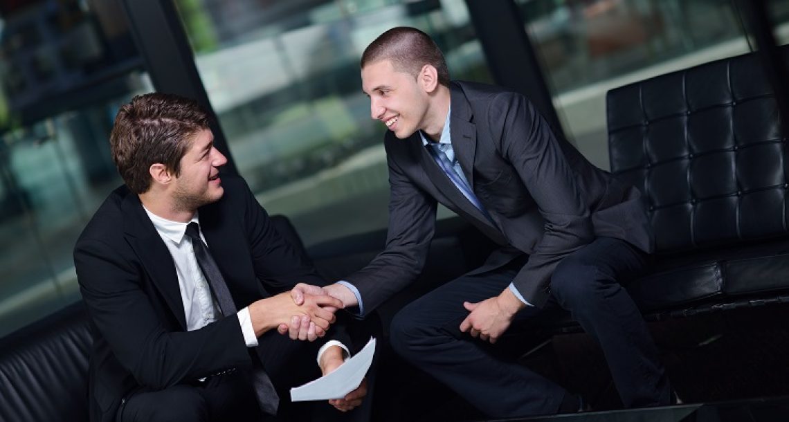 טיפים לניהול משא ומתן מוצלח בעת מכירת נכס
